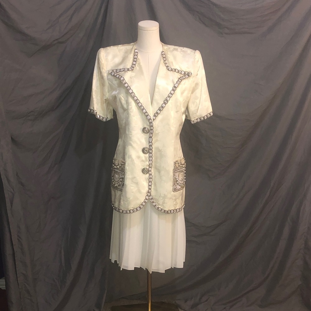 Vintage 90’s Lillie Rubin Cream Jacket with Pleated Skirt Size Medium Large